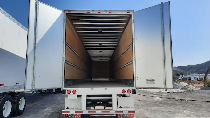 Tráiler de Caja Seca en Fletes Querétaro y Mudanzas
